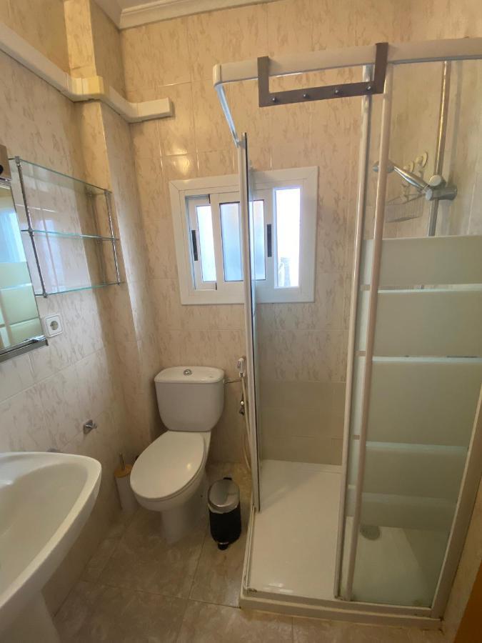 Cozy Apartment In Centre Of Alicante Near Plaza De Toros Esterno foto